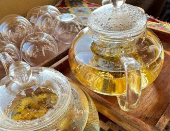 Tea Bomb: quando il tè diventa scenografico