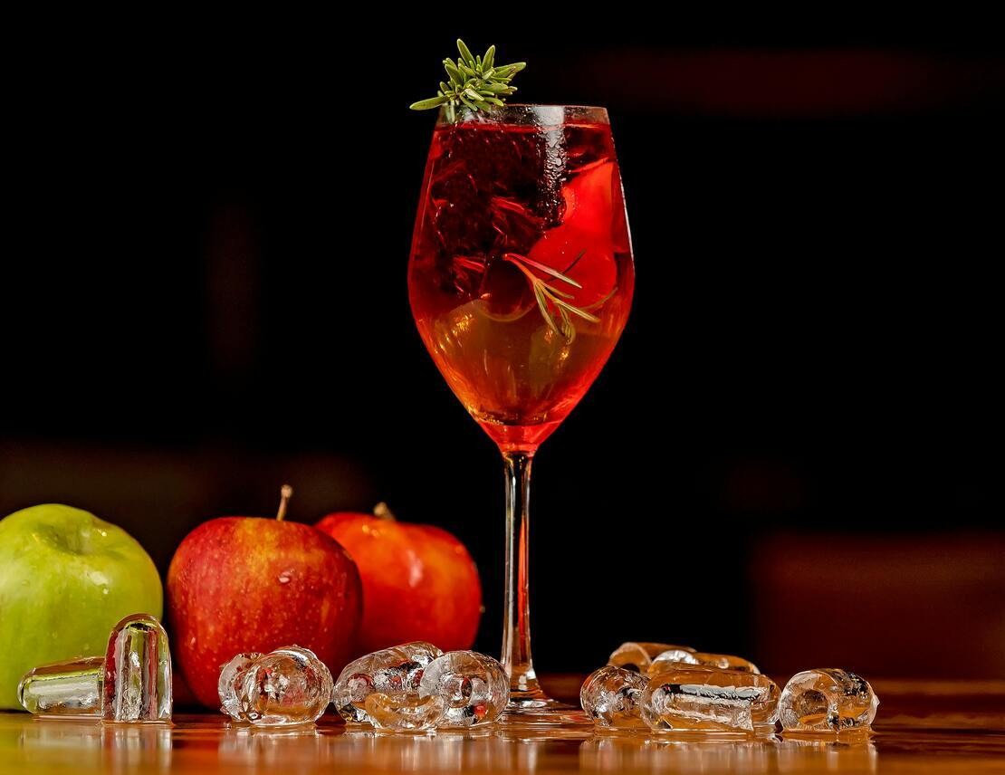 Christmas Sangria: a drink for the holidays